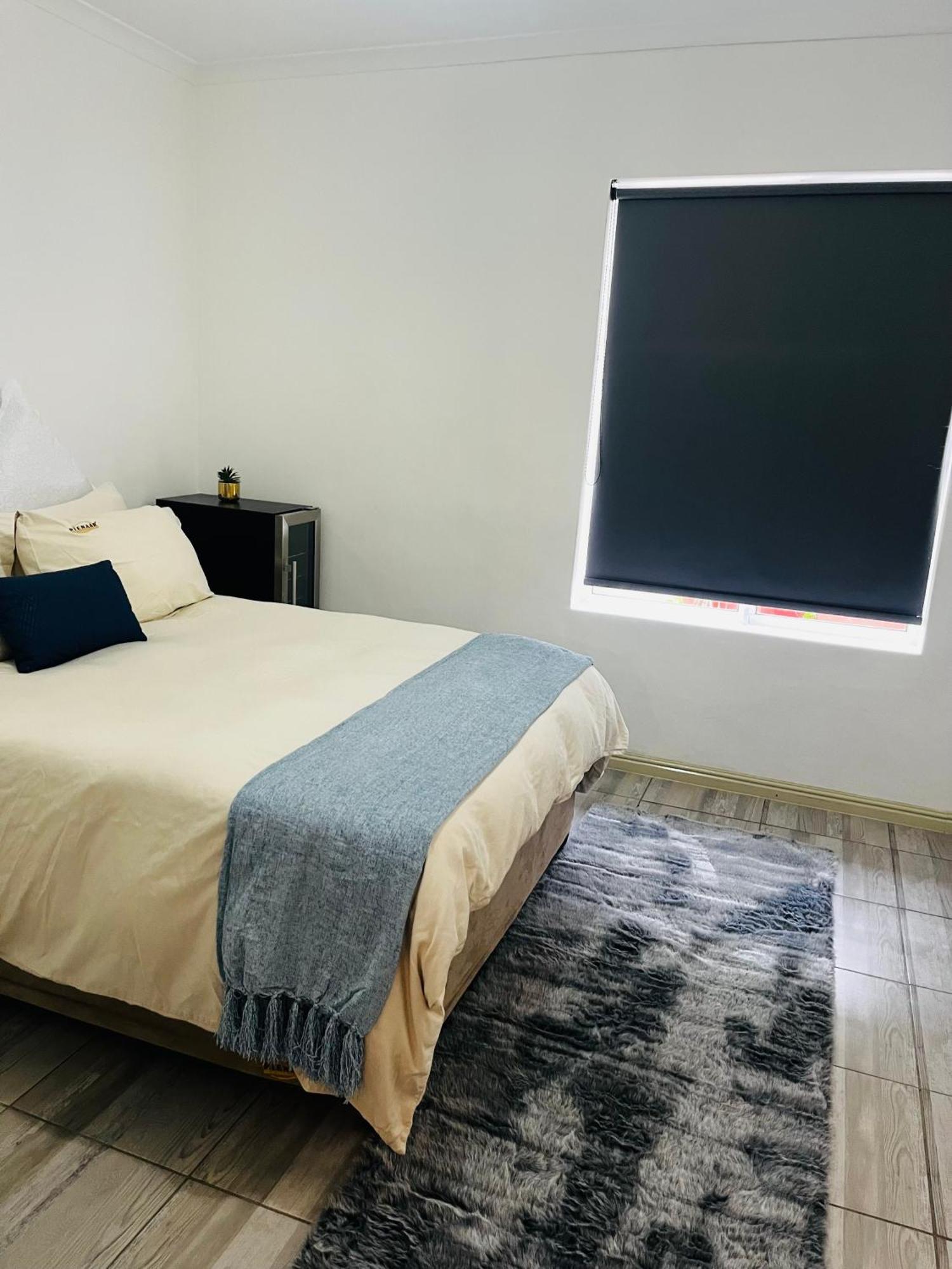 Modern Secure Apartment In Strand - Little Greece 외부 사진
